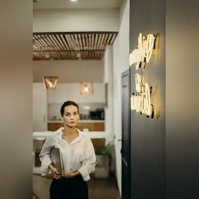 项蔚